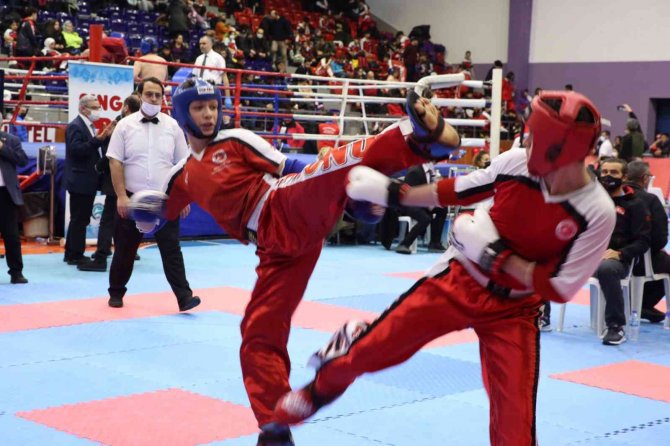 Ordu’daki Kick Boks Turnuvası Sona Erdi