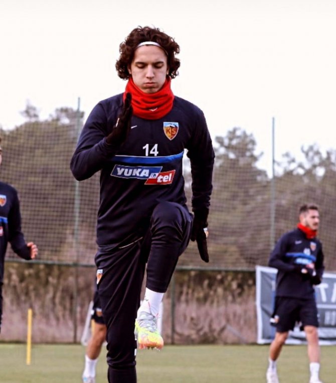 Emre Demir’e U19 Milli Takımına Davet