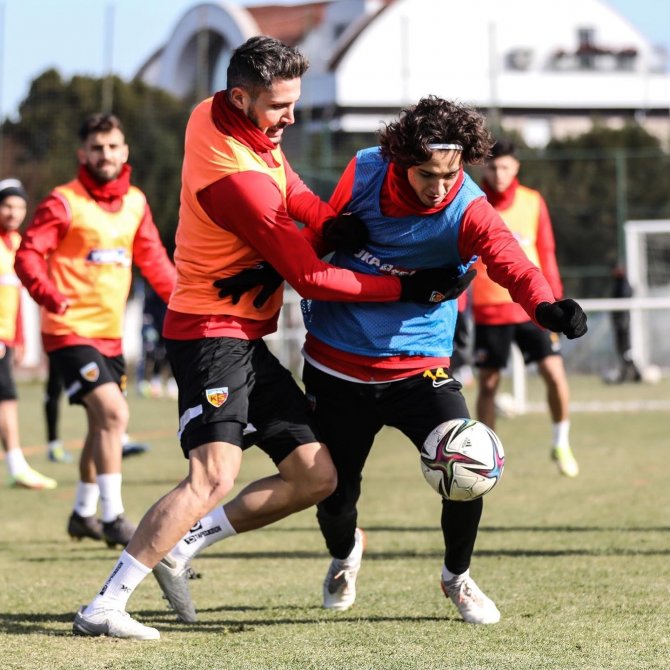 Emre Demir’e U19 Milli Takımına Davet