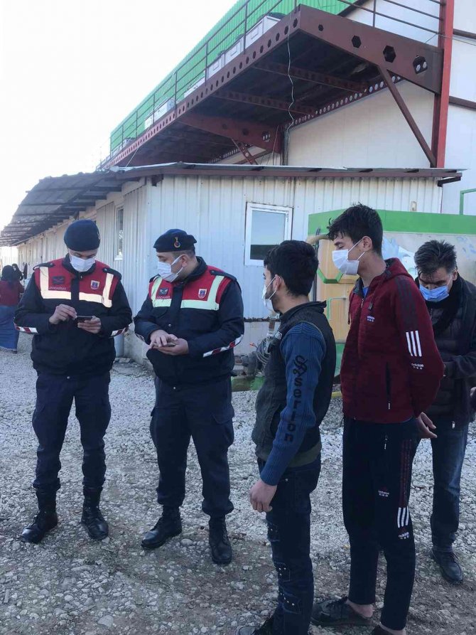 Antalya’da Düzensiz Göçle Mücadele Huzur Ve Güven Uygulamasında 11 Gözaltı