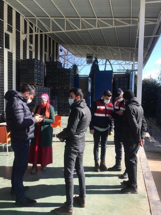 Antalya’da Düzensiz Göçle Mücadele Huzur Ve Güven Uygulamasında 11 Gözaltı