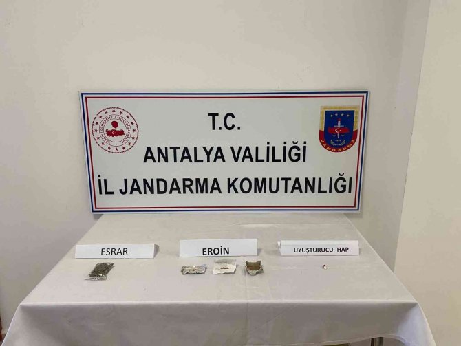 Antalya’da Jandarmadan Uyuşturucuya Geçit Yok