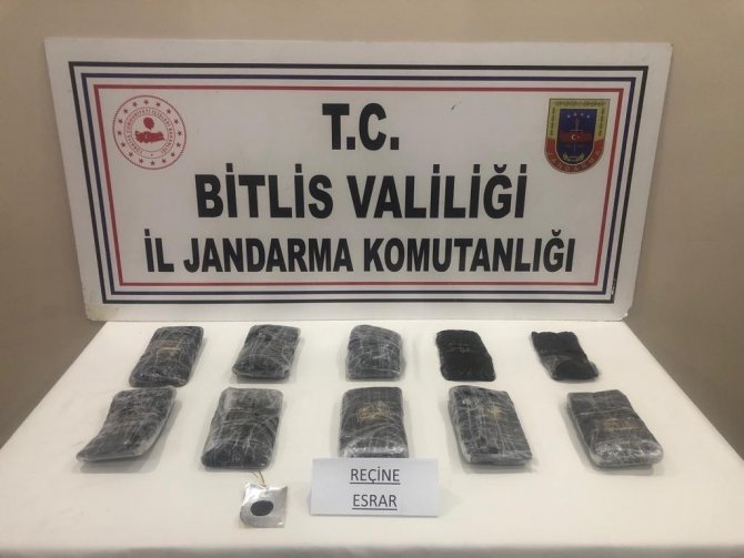 Bitlis’te 14 Kilo 390 Gram Reçine Esrar Ele Geçirildi
