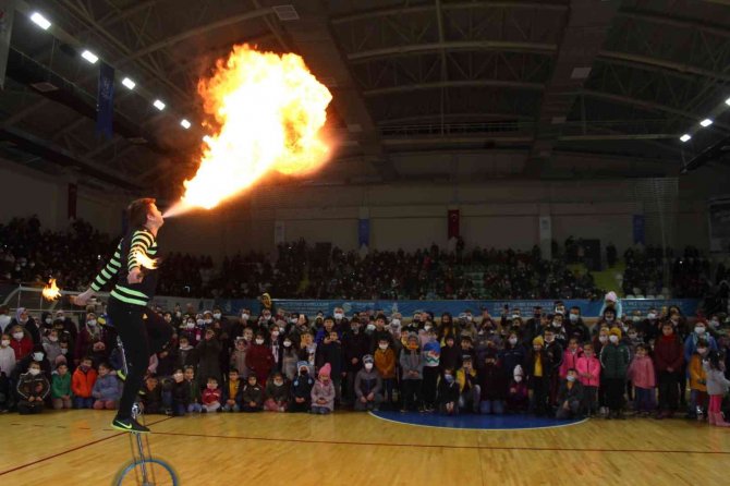 Çarşamba’da Çocuklar Doyasıya Eğlendi