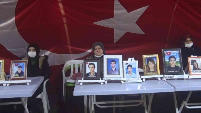 Evlat Nöbetindeki Anne Sevdet Demir: “Kendi Rızan İle Gelmezsen Hakkımı Helal Etmiyorum”