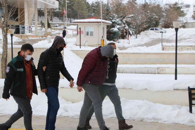 Elazığ’da Uyuşturucuyla Mücadele: 2 Gözaltı