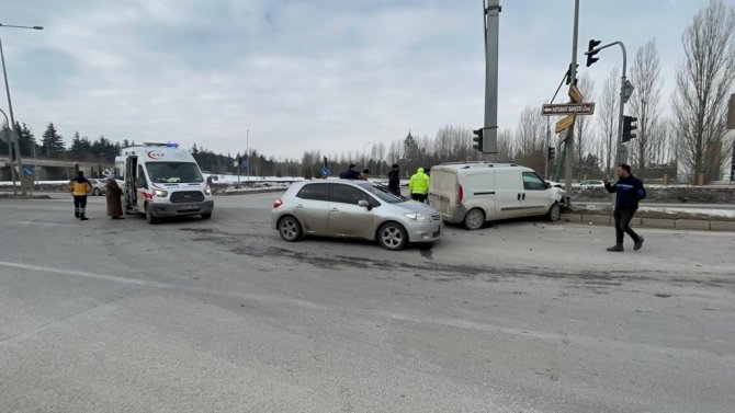 Hatalı Dönüş Kazayı Getirdi