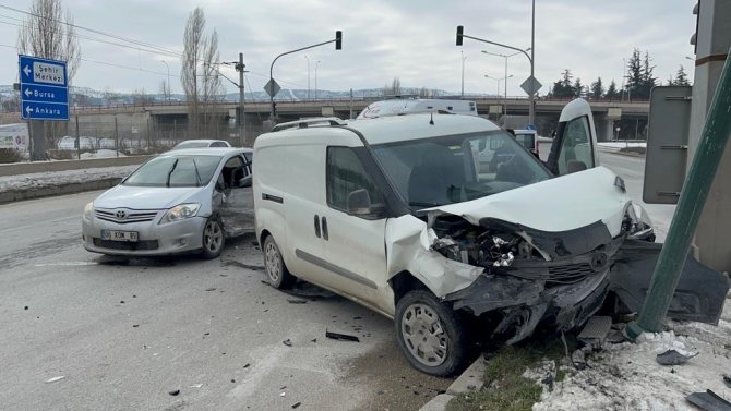 Hatalı Dönüş Kazayı Getirdi