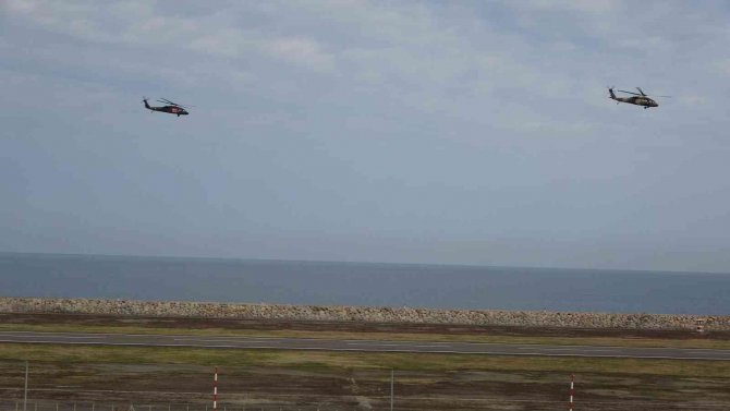 Cumhurbaşkanı Erdoğan, Ordu-giresun Havalimanı’na İniş Yaptı