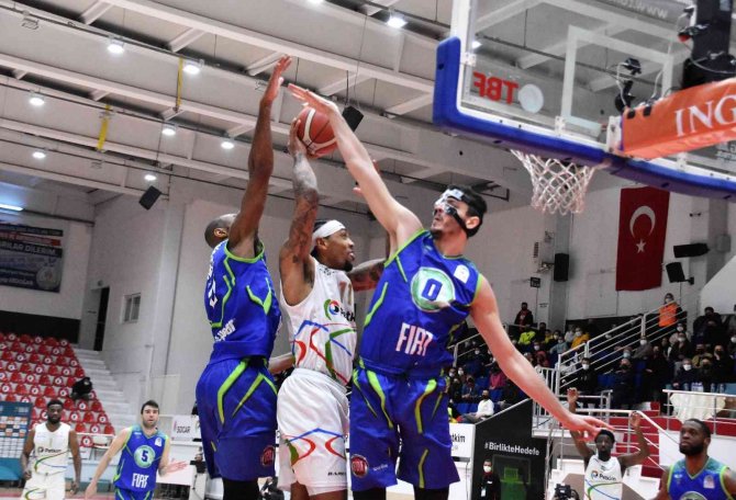 Ing Basketbol Süper Ligi: Aliağa Petkimspor: 83 - Tofaş: 91