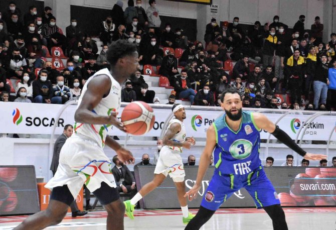 Ing Basketbol Süper Ligi: Aliağa Petkimspor: 83 - Tofaş: 91