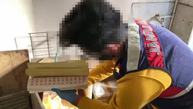 Sahteci Grafikere Jandarma’dan Suçüstü