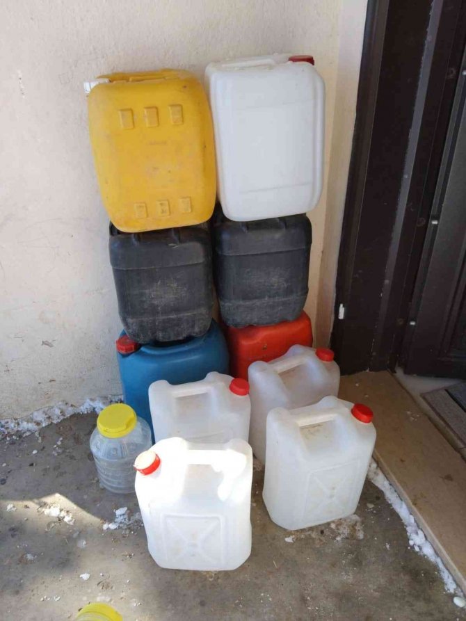 Ahırlar Susuz Kaldı