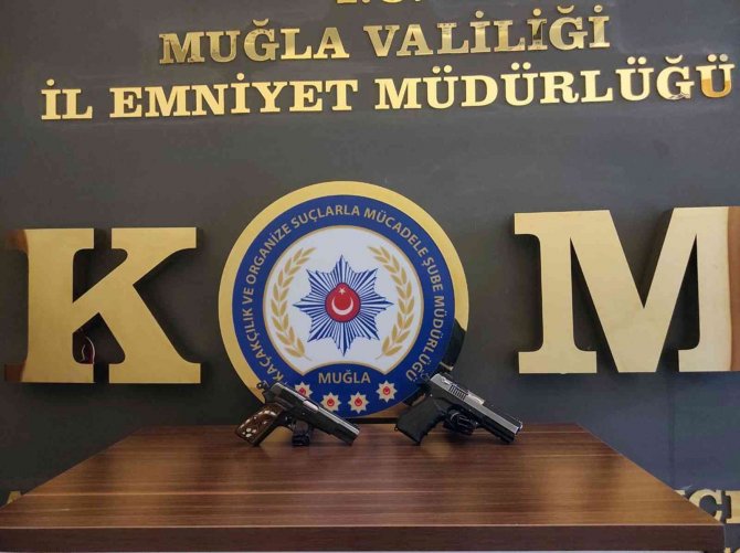 Muğla’da Ruhsatsız Silahlar Ele Geçirildi