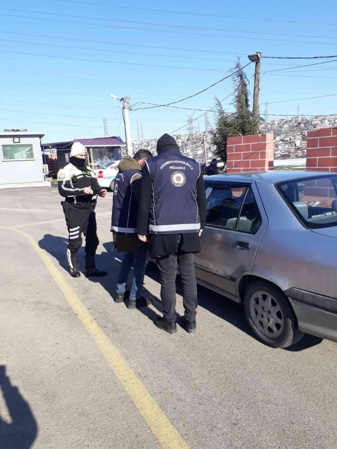 Ülkeye Kaçak Yollarla Girdiği Tespit Edilen 29 Kişi Yakalandı