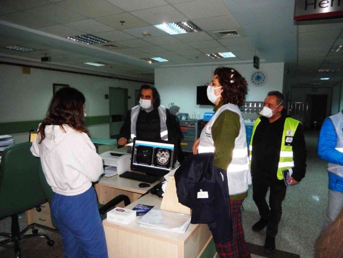 Samsun’da Doktorlardan ’Beyaz Nöbet’ Eylemi