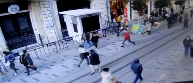 Polis Yankesiciyi Üstüne Atlayarak Yakaladı