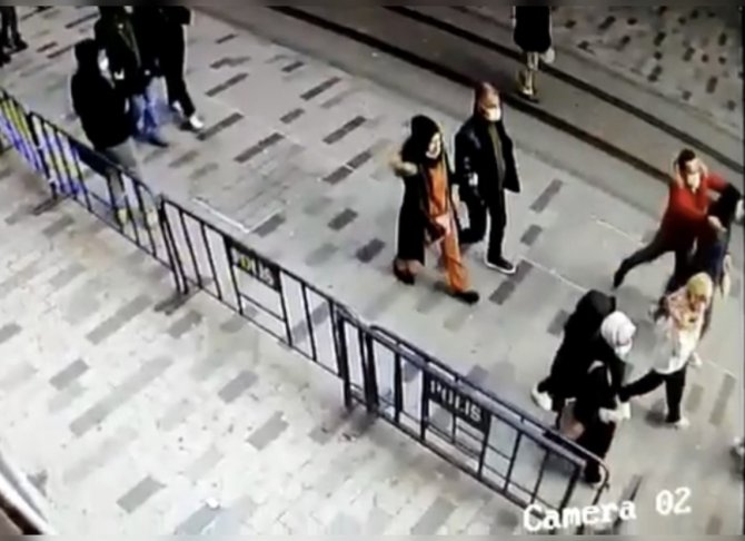 Polis Yankesiciyi Üstüne Atlayarak Yakaladı