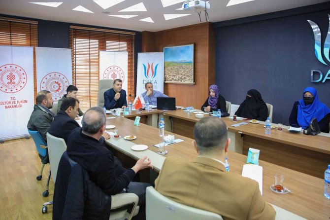 Van’da Usta Öğreticiler Bir Araya Geldi