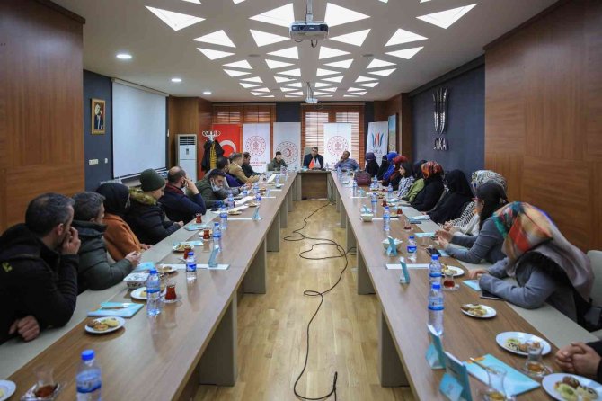 Van’da Usta Öğreticiler Bir Araya Geldi