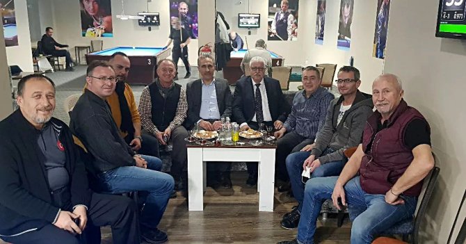 Balıkesir’deki Bilardo Şampiyonasında Yılmaz Özcan İl Birincisi Oldu