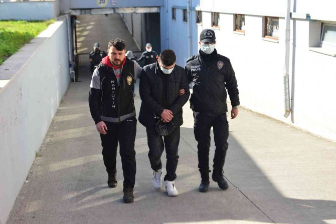 Adana’da Evinden Eroin Çıkan Zanlı Tutuklandı