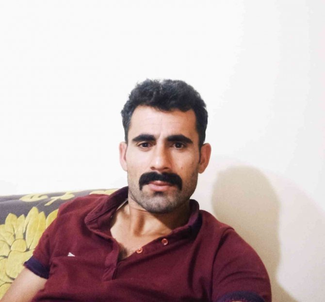Karısı Tarafından Bıçaklanarak Öldürülen Adam Son Yolculuğuna Uğurlandı