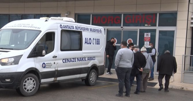 Arkadaşının Oynadığı Tüfeğin Ateş Alması Sonucu Hayatını Kaybeden Gencin Cenazesi Ailesine Teslim Edildi
