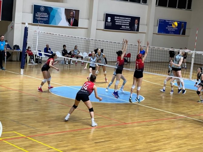 Ayvalıkgücü Play Off’a Göz Kırpıyor