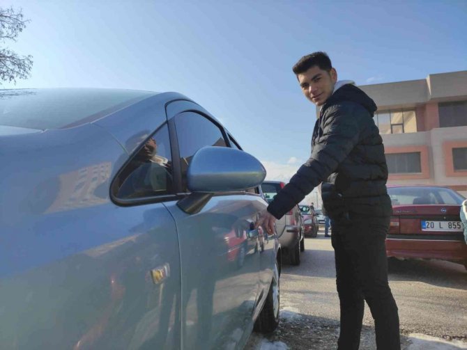 Otomobil Pazarında Yaprak Kıpırdamıyor