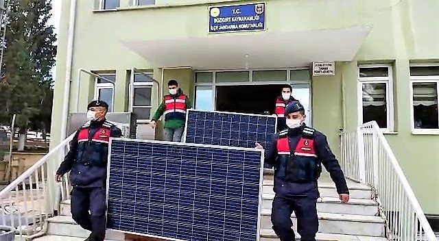 İ̇mzayı Attıktan Sonra 75 Bin Tl’lik Panel Çalan Şebekeden Bir Kişi Daha Tutuklandı