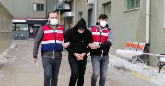 İ̇mzayı Attıktan Sonra 75 Bin Tl’lik Panel Çalan Şebekeden Bir Kişi Daha Tutuklandı