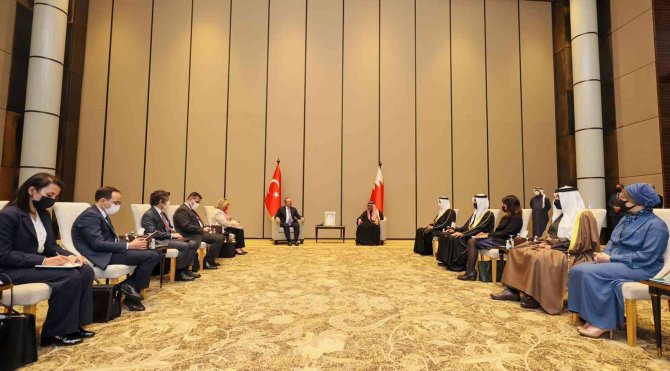 Dışişleri Bakanı Çavuşoğlu, Bahreyn Dışişleri Bakanı Al Zayani İle Bir Araya Geldi