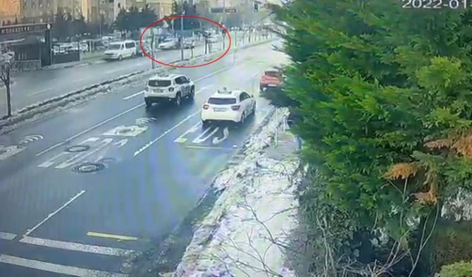 Küçükçekmece’deki Feci Kazada Sürücü Kursu Öğretmeni Hayatını Kaybetti