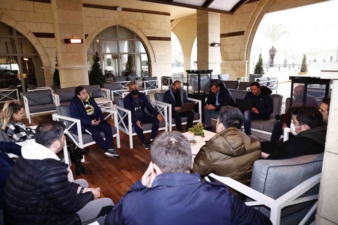 İ̇smail Kartal: "Savaşan Bir Takım Ruhunu Ortaya Koymak İçin Yoğunlaşıyorum"