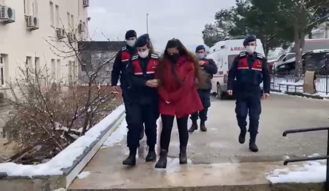 Gaziantep’te Babasını Öldüren Genç Kız, Cezasının Onanması Ardından Denizli’de Yakalandı