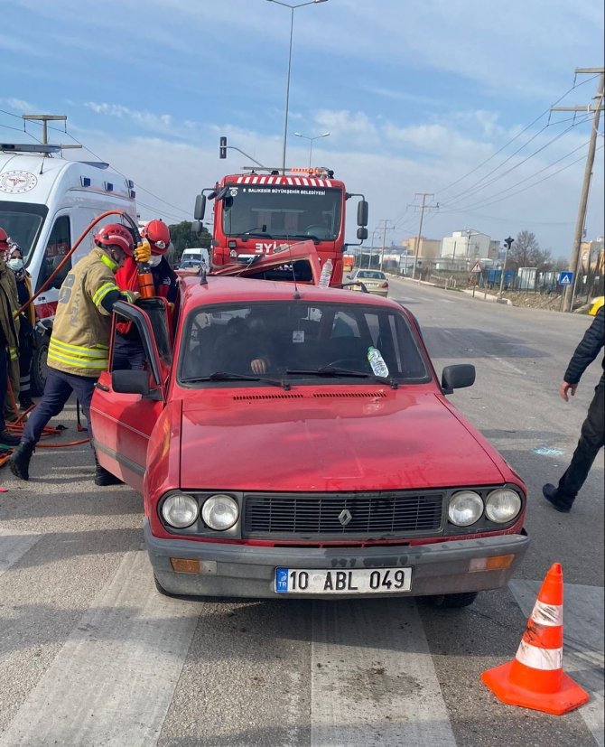 Bandırma’da Trafik Kazası Bir Kişi Yaralandı