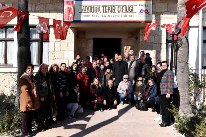 Gazi Çiftliğine Emek Verenlerin Torunları 97 Yıl Sonra O Günü Andı