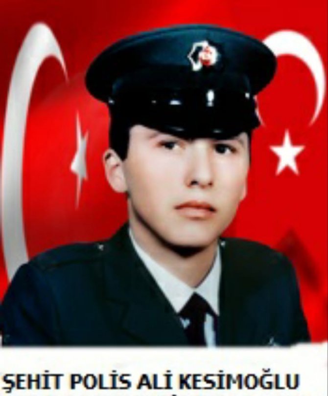 Şehit Polis Kabri Başında Dualarla Anıldı