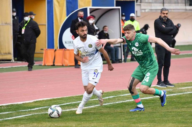 Tff 2. Lig: Tarsus İ̇dman Yurdu: 1 - Isparta 32 Spor: 2