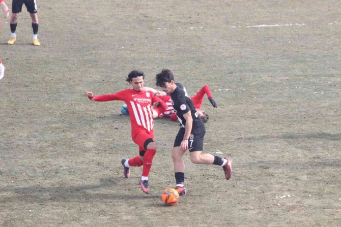 Tff 3. Lig: Karaman Belediyespor: 2 - Kahta 02 Spor: 2