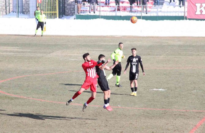 Tff 3. Lig: Karaman Belediyespor: 2 - Kahta 02 Spor: 2