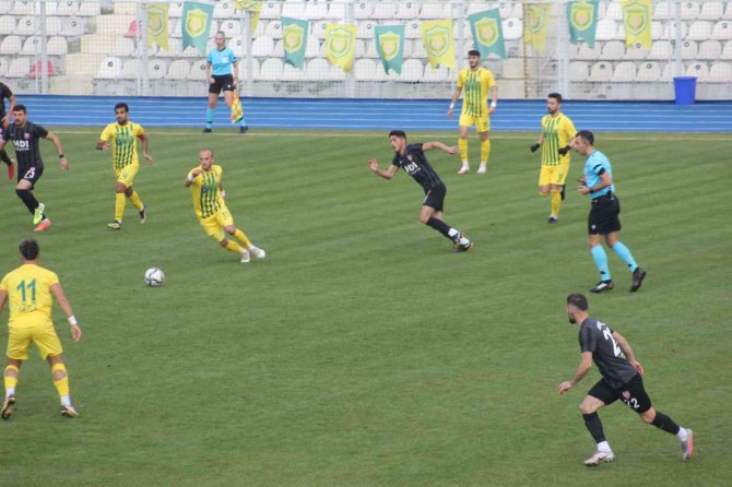 Tff 3. Lig: Osmaniyespor Fk: 1 - Nevşehir Belediyespor: 2