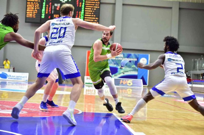 Manisa Bbsk Liderliğe Yükseldi