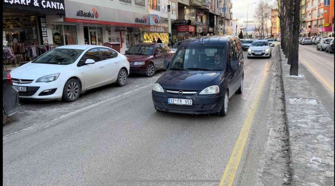 Isparta’da Trafiğe Kayıtlı Araç Sayısı 1 Ayda 4 Bin 236 Arttı