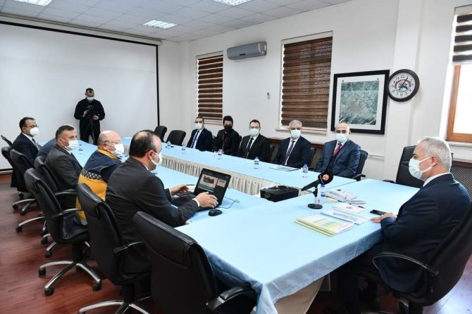 Vali Seymenoğlu Sağlık Yönetimi İle Biraraya Geldi