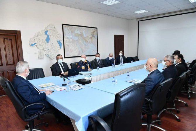 Vali Seymenoğlu Sağlık Yönetimi İle Biraraya Geldi