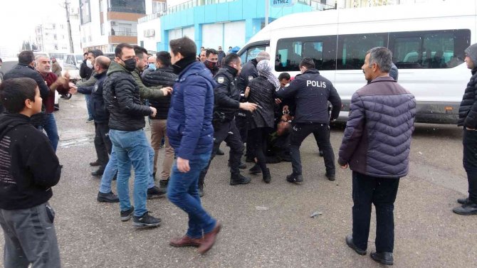 Adıyaman’da Yol Verme Kavgası: 6 Gözaltı
