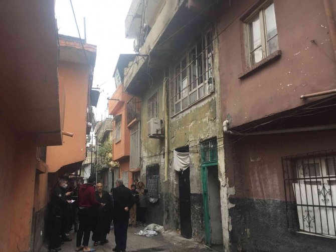 Elektrikli Sobadan Çıkan Yangında Çocuk Yaralandı