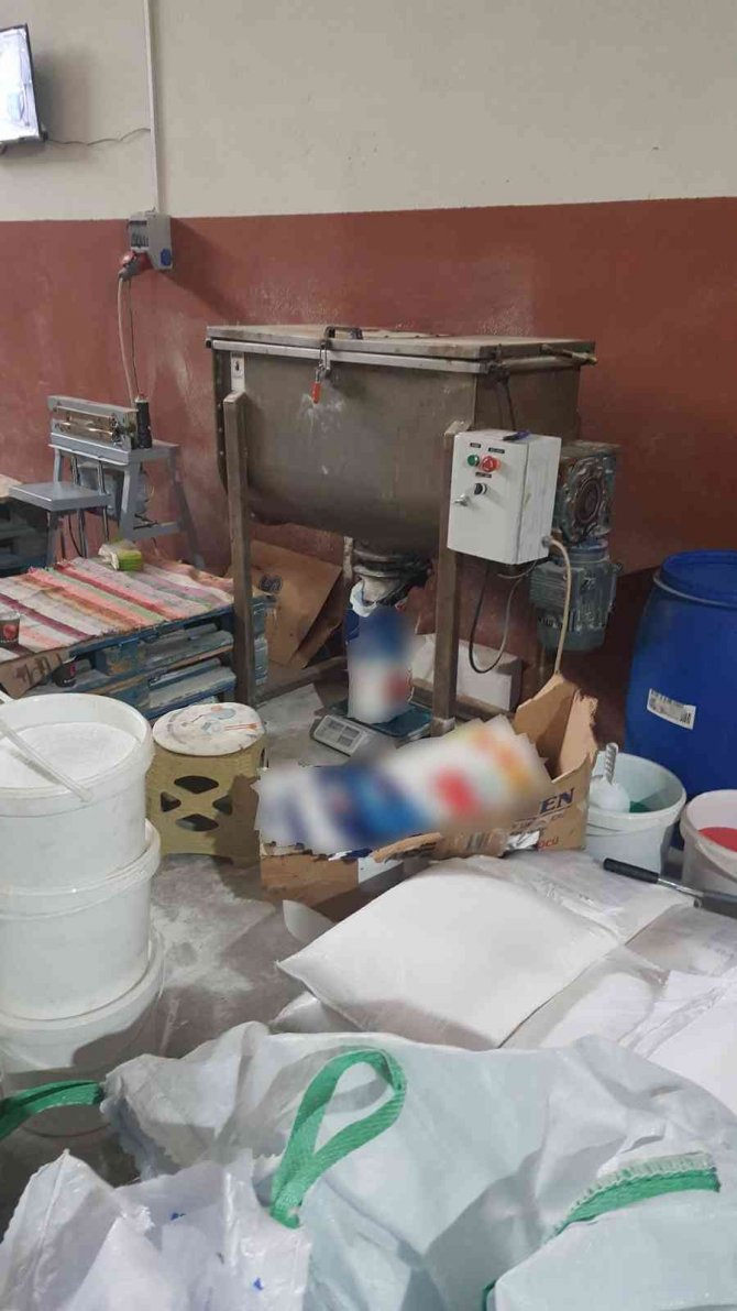 Adana’da 940 Kilo Sahte Deterjan Ele Geçirildi
